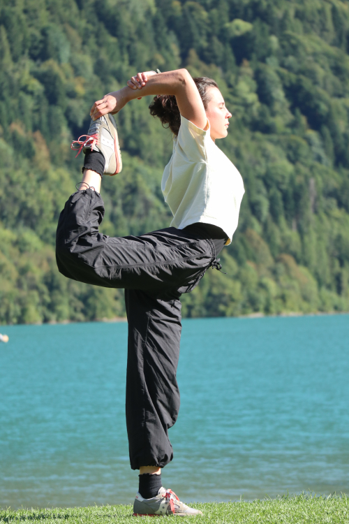 Elisa De Gasperi — Yoga Vinyasa